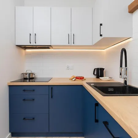 Appartement Old Town Aesthetic Deep Blue In By Renters *