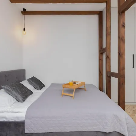 Apartmán Old Town Aesthetic Deep Blue In By Renters