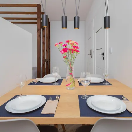 Old Town Aesthetic Deep Blue In By Renters * Gdaňsk